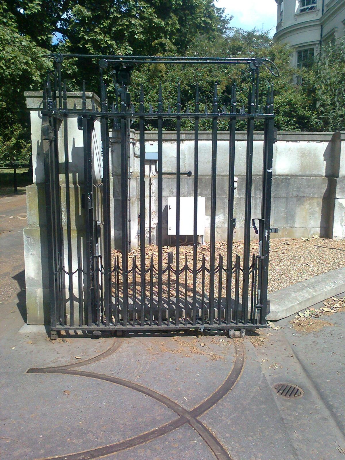 Wrought Iron Metal Gate Repairs — photo 2