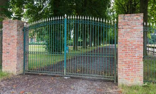 Traditional Wrought Iron Metal Gates — photo 2