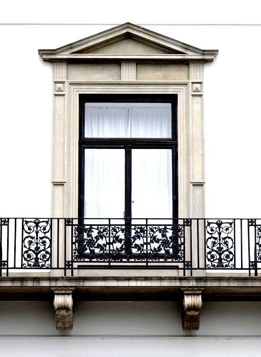 Bespoke Juliet Balconies and Roof Balustrades — photo 3