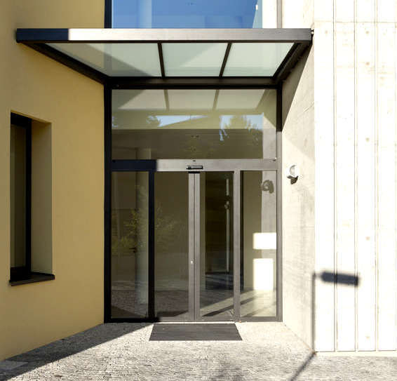 Entrance Canopies — photo 3