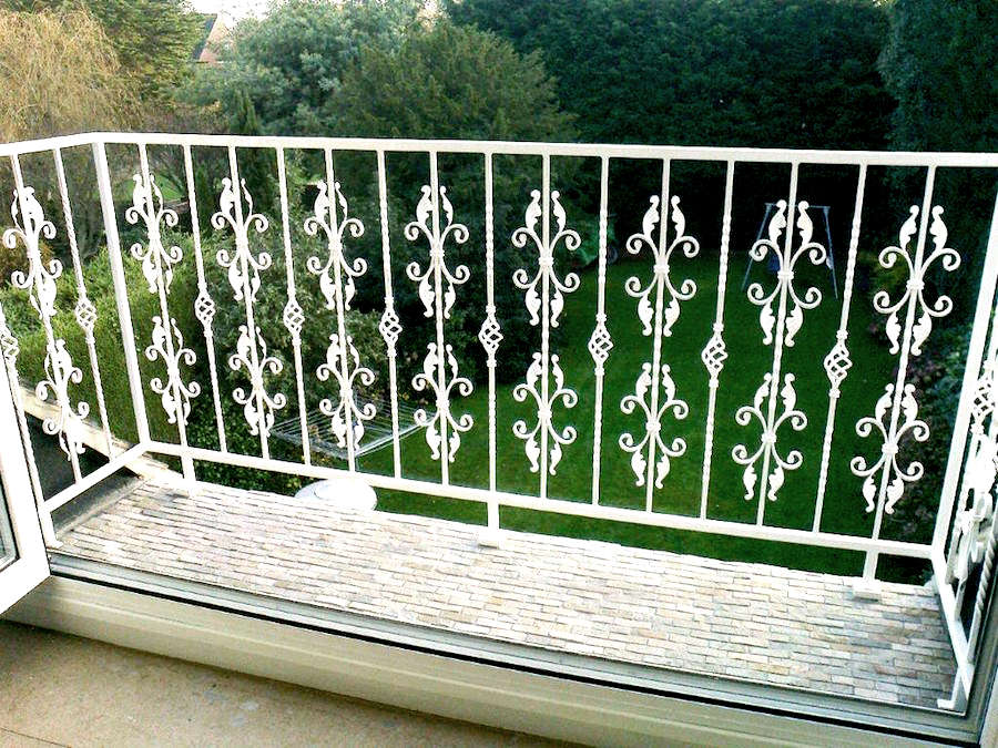Bespoke Juliet Balconies and Roof Balustrades — photo 1