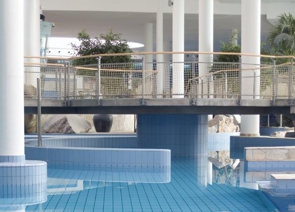 Swimming pool steps — photo 3
