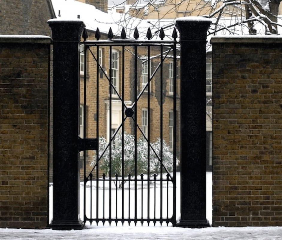 Gates — photo 2