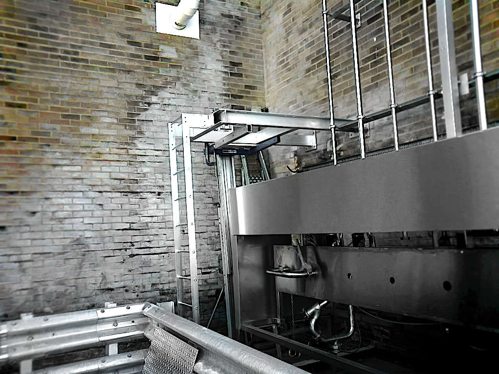 CAT LADDER & STRUCTURAL STEELS
