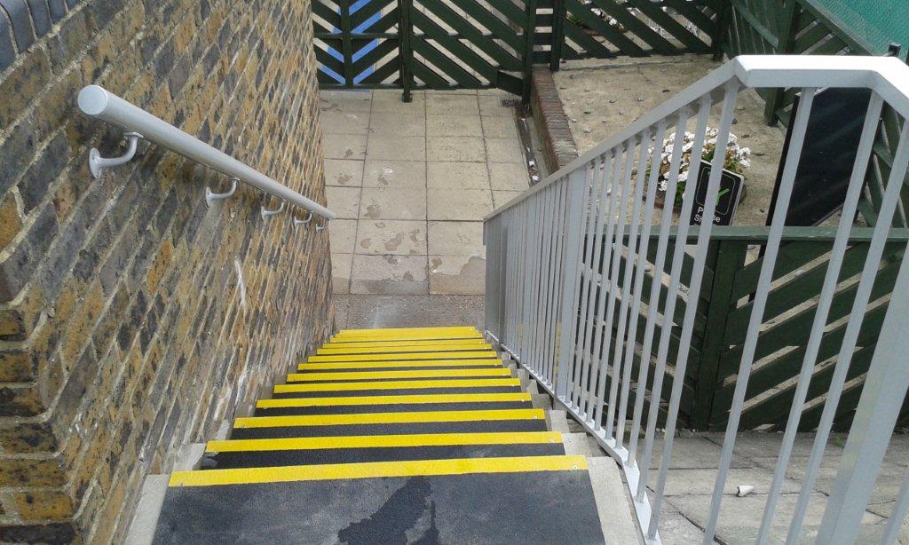 Aluminium Handrails