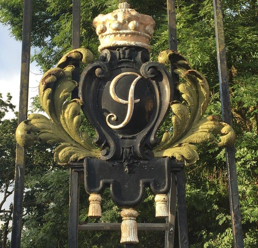 Refurbishment of Arnos Park Gates, Enfield, London N14