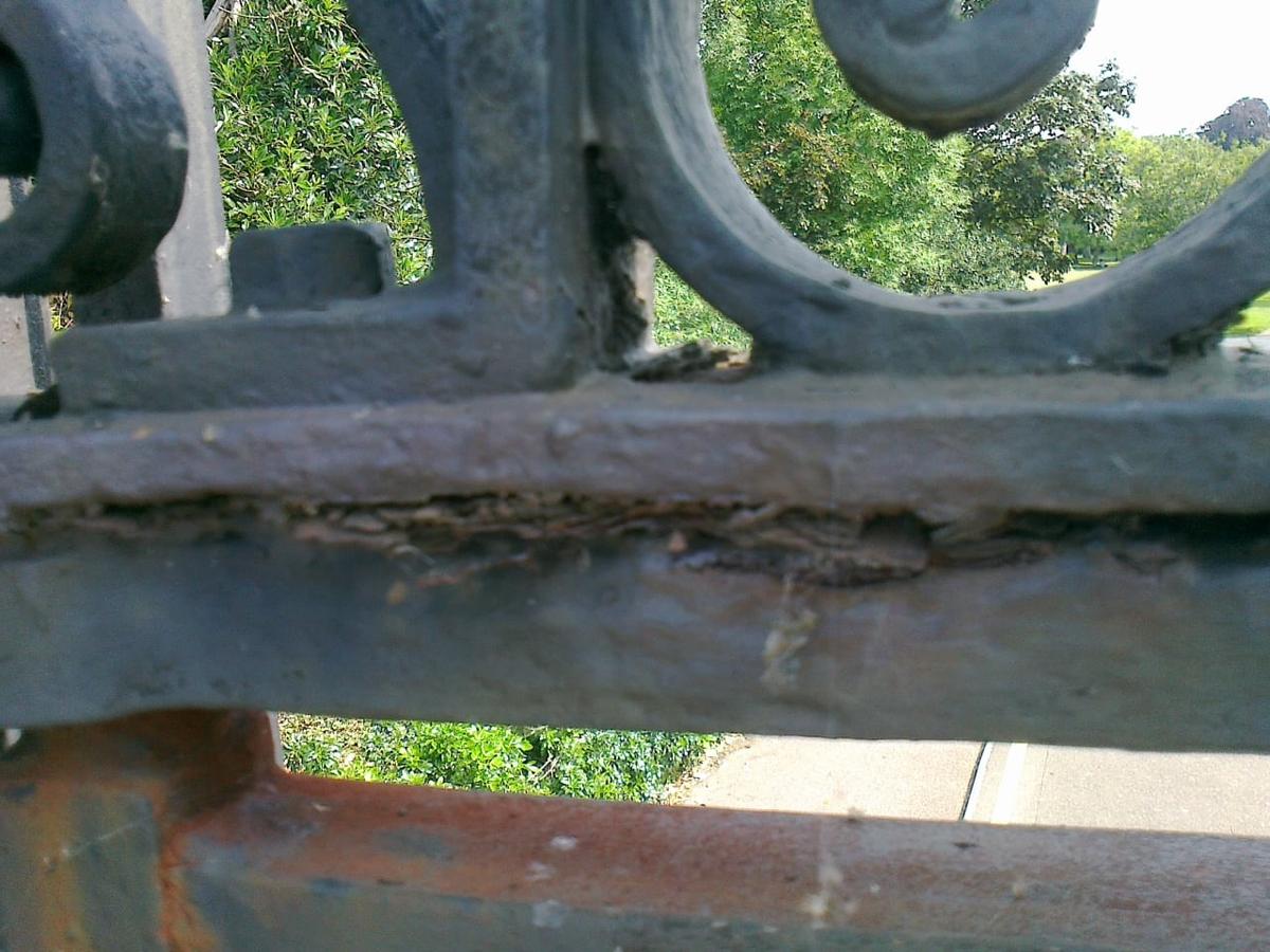 Refurbishment of Priory Park Gates