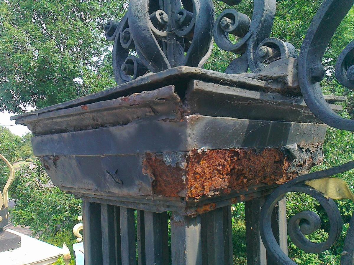 Refurbishment of Priory Park Gates