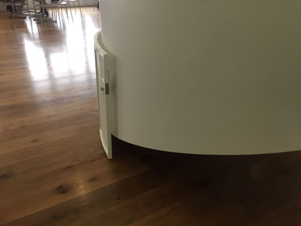Curved Metal Gate, Unilever House, London EC4