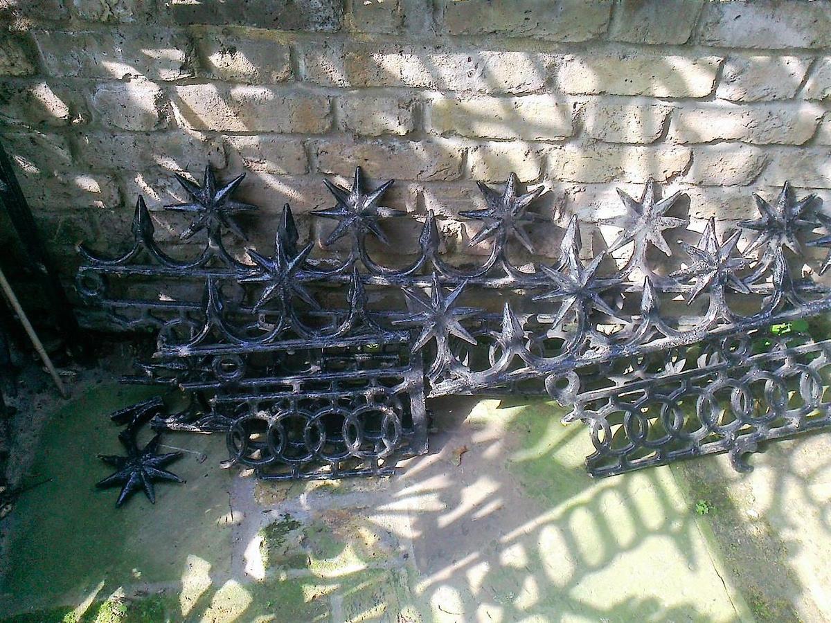 Railing Repairs, King's Cross, London N1