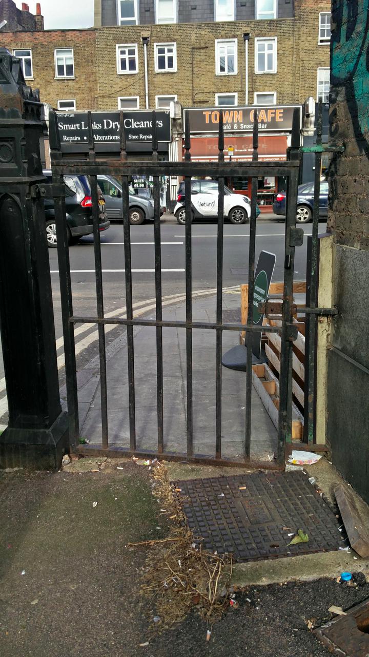 Gate Repairs, Kentish Congregational Church