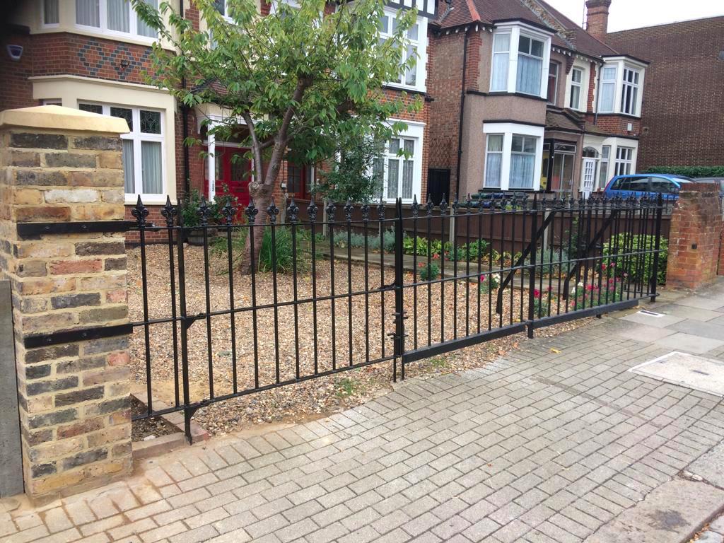 Gate & Railing Repairs, Barnet, Herts EN5