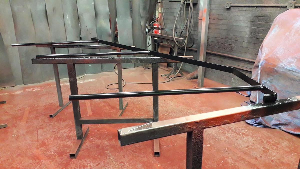 New Centre Handrail for Rear Steps London SW3