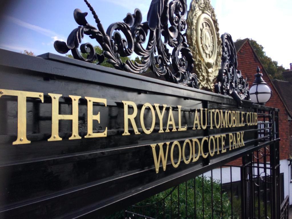 Re-painting of the Entrance at The RAC Club, Woodcote Park, Epsom, Surrey