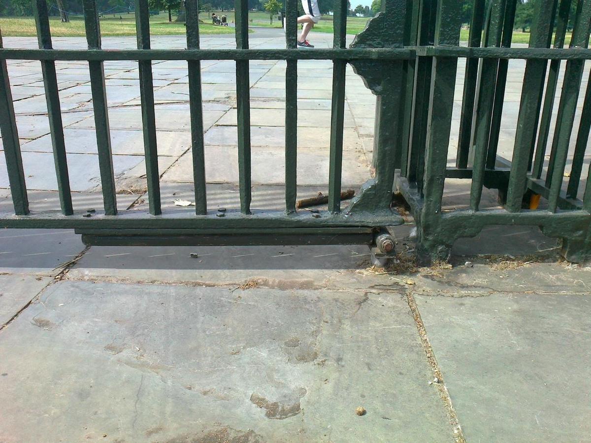 Repair of Dulwich Road Gates
