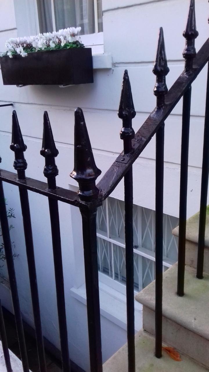 Re-securing Finial, Chelsea, London SW3