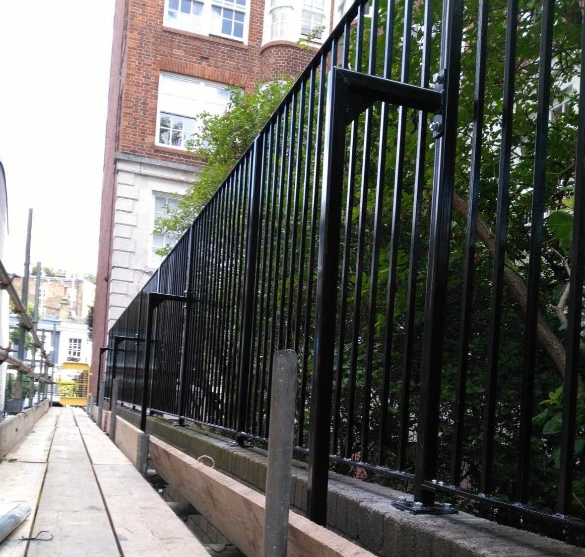 4 Double-Sided Polished Brass Handrails