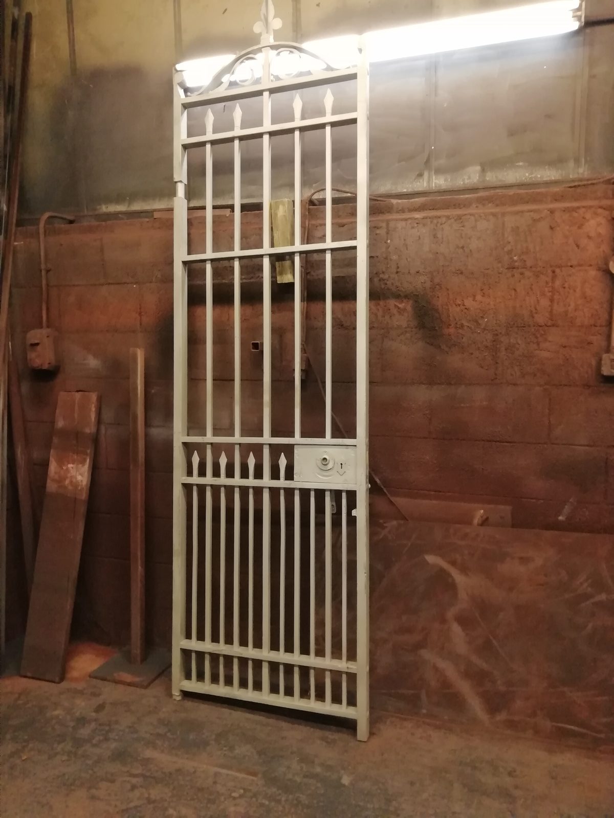 Gate Redecoration