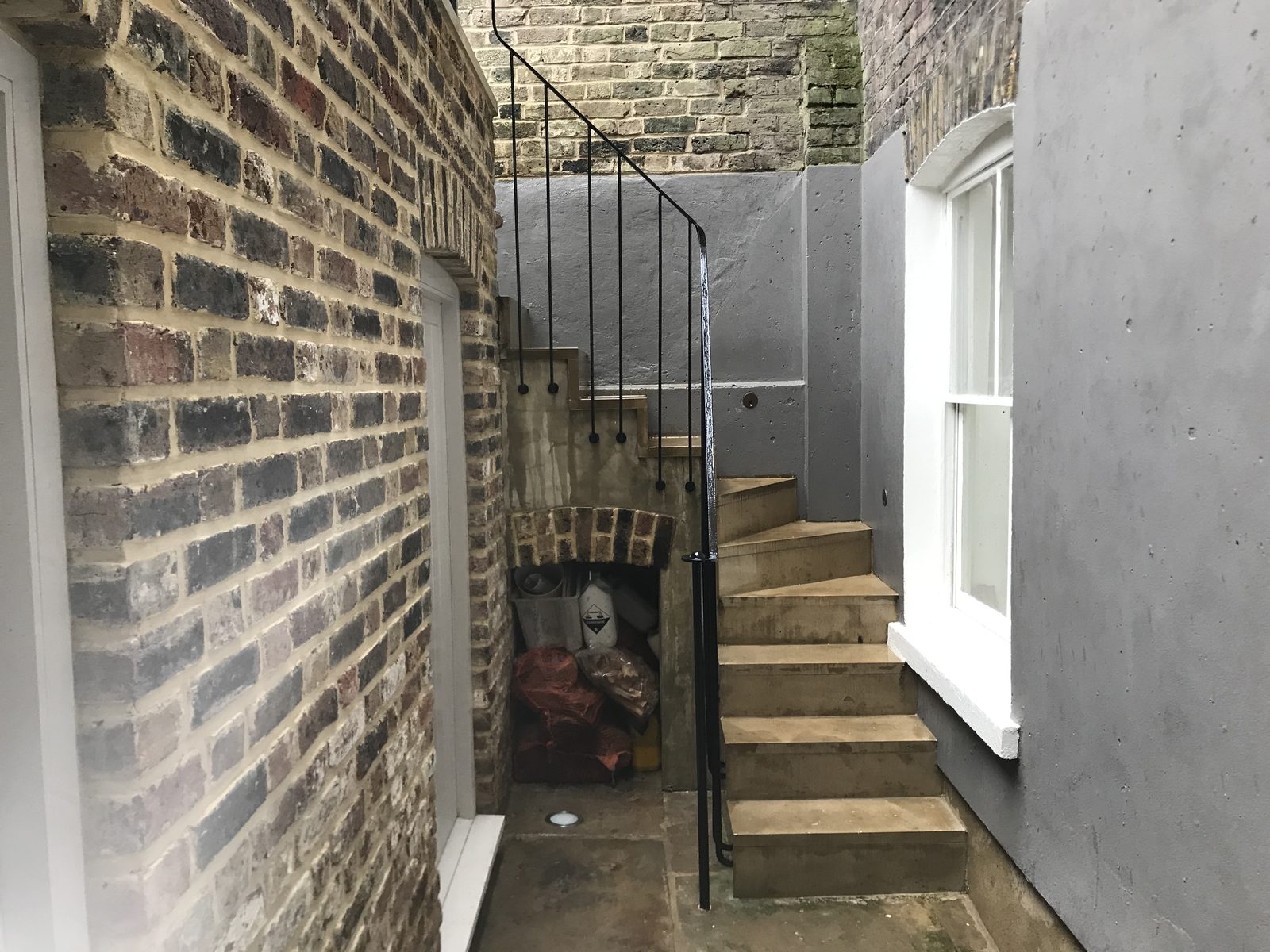 New Staircase Handrail