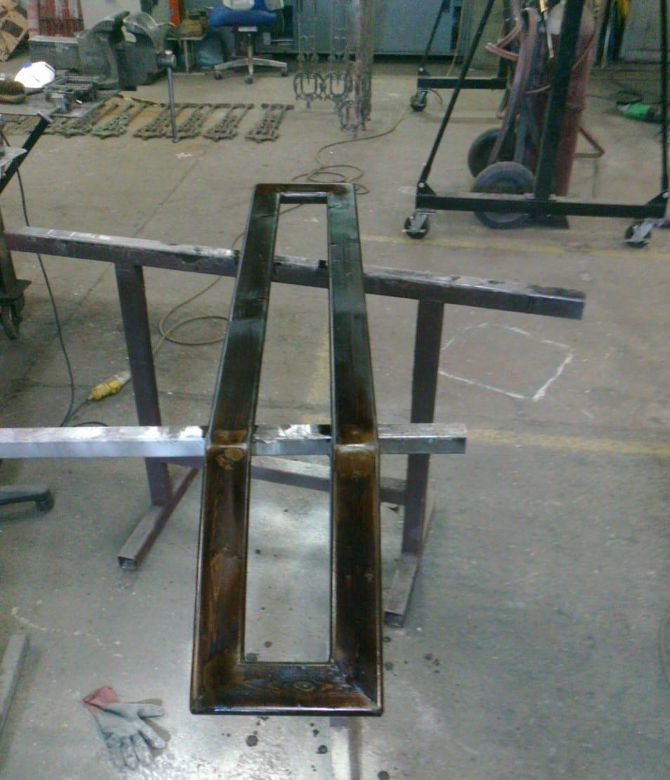 Metal Handrails, Bannisters & Balustrades