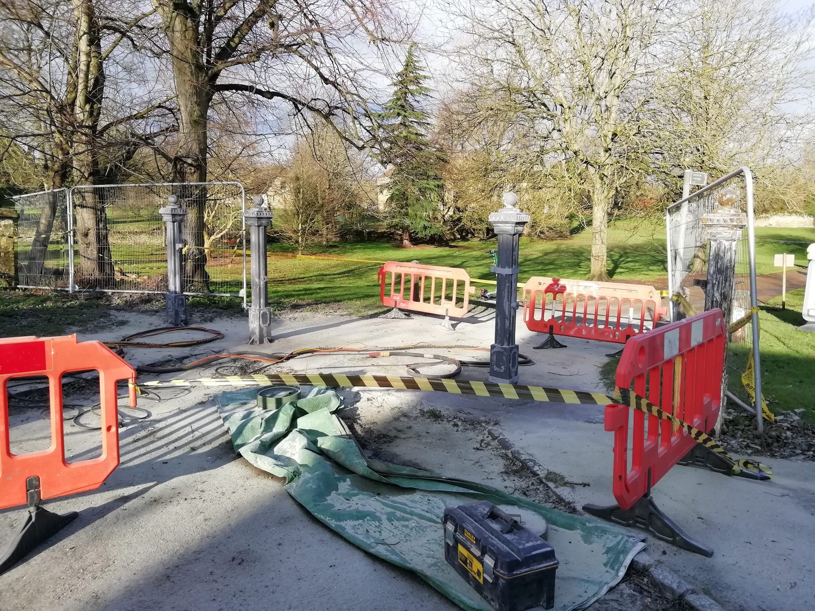 Gate & Railing transformation, Great Linford Manor Park