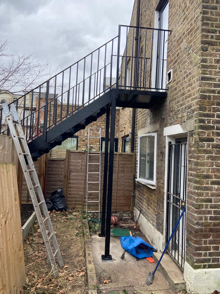 New Staircase, Leyton