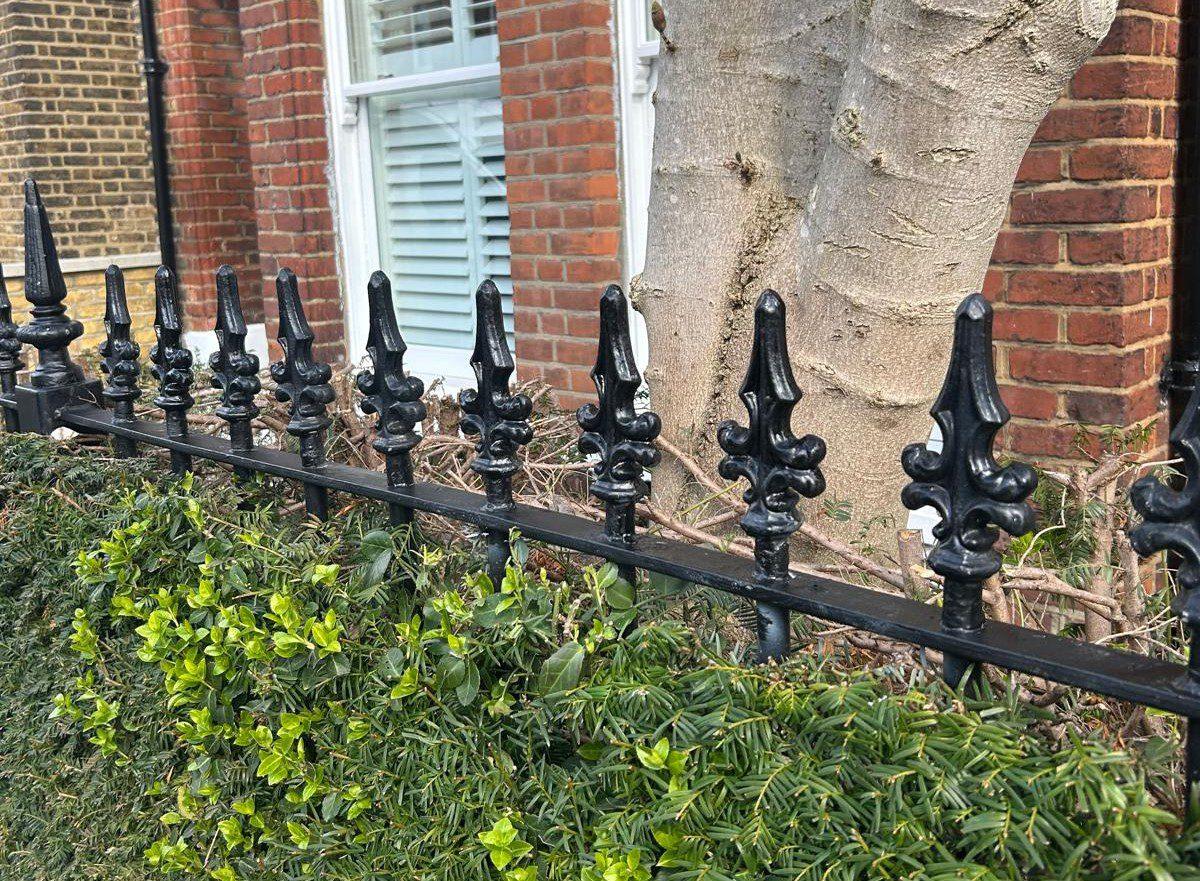 Replacement of Missing Finials, Battersea