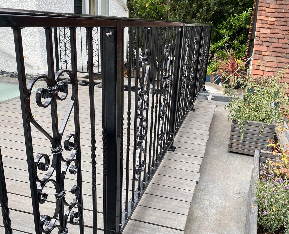 Bespoke Roof Balustrade, Weybridge