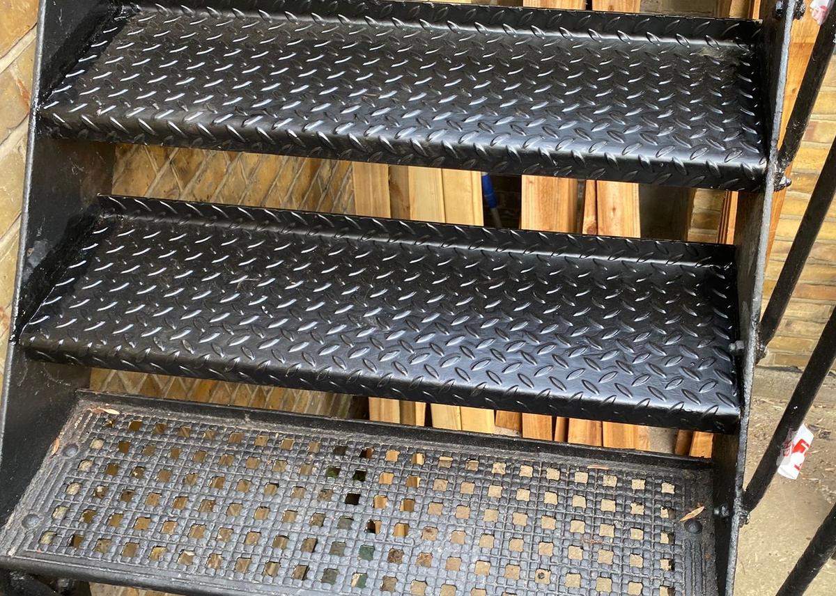 Replacement of 2 Damaged Stair Treads, Worcester Park